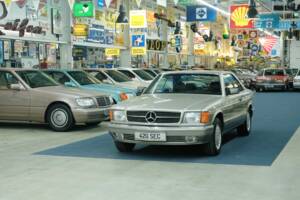 Image 8/50 of Mercedes-Benz 420 SEC (1989)