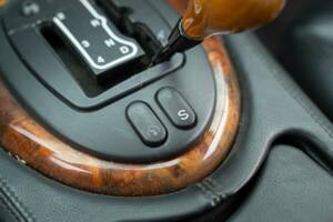 Imagen 50/50 de Jaguar XK8 4.0 (2000)