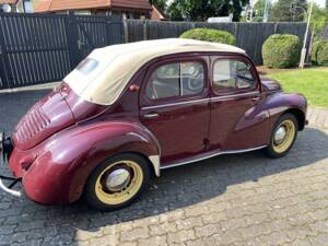 Immagine 8/8 di Renault 4 CV Décapotable (1951)