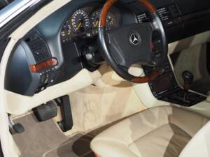 Bild 44/46 von Mercedes-Benz CL 600 (1998)