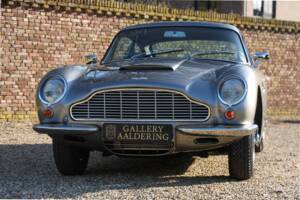 Bild 13/50 von Aston Martin DB 6 (1968)