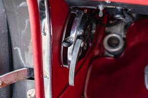 Image 29/86 of Mercedes-Benz 300 SE (1965)