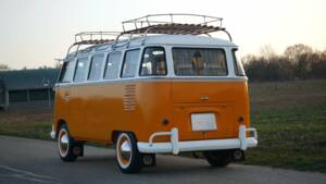 Image 5/26 of Volkswagen T1 Brasil &quot;Samba&quot; (1975)