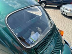 Image 16/92 of Volkswagen Beetle 1600 (1996)