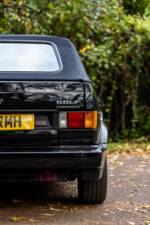 Afbeelding 29/46 van Volkswagen Golf I GTI 1.6 (1993)