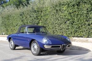 Image 6/27 of Alfa Romeo 1600 Spider Duetto (1966)
