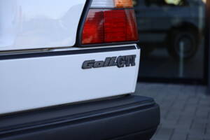 Imagen 11/16 de Volkswagen Golf Mk II GTi 1.8 (1988)