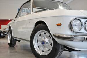 Image 14/32 of Lancia Fulvia 1.3 S (1973)