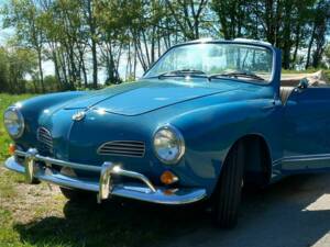 Image 3/8 of Volkswagen Karmann Ghia 1600 (1966)