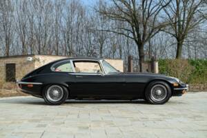 Bild 5/50 von Jaguar E-Type V12 (2+2) (1971)