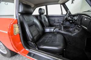 Bild 13/50 von MG MGB GT (1975)