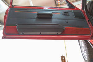 Image 49/50 de Peugeot 205 GTi 1.6 (1986)