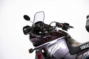 Image 16/50 of Yamaha XTZ 750 SuperTéneré (1990)