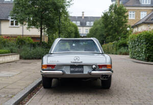 Image 6/21 de Mercedes-Benz 280 SL (1970)