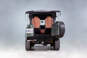 Image 42/44 of Land Rover Defender 90 (2011)