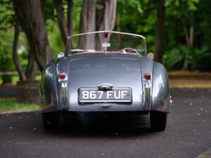 Image 11/33 of Jaguar XK 120 OTS (1951)