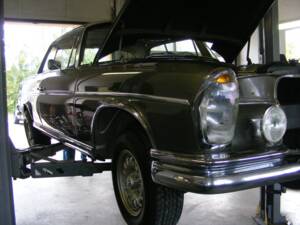 Afbeelding 42/68 van Mercedes-Benz 300 SE (1964)
