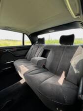 Image 11/18 of Mercedes-Benz 560 SEL (1986)