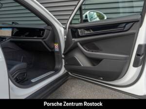 Bild 22/31 von Porsche Panamera 4S E-Hybrid (2025)