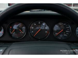 Bild 21/27 von Porsche 911 Carrera 2 (1992)