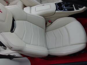 Image 59/99 of Maserati GranCabrio Sport (2015)