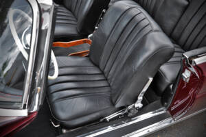 Immagine 36/71 di Mercedes-Benz 220 SE b (1961)