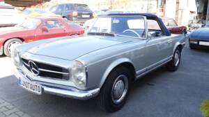 Image 8/34 de Mercedes-Benz 230 SL (1966)