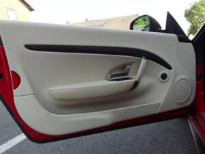 Image 50/99 of Maserati GranCabrio Sport (2015)