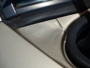 Image 69/77 de Mercedes-Benz 190 E 2.3 (1988)