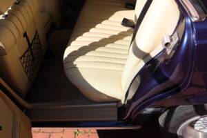 Image 30/57 de Mercedes-Benz 450 SEL 6,9 (1977)