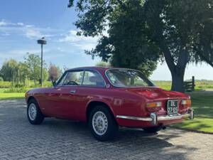 Afbeelding 6/8 van Alfa Romeo 2000 GTV (1971)