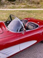 Bild 22/28 von Chevrolet Corvette (1959)