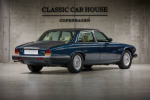 Imagen 4/99 de Daimler Double Six (1993)