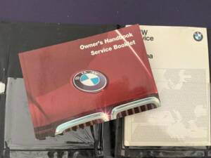 Image 46/50 of BMW 325i (1991)