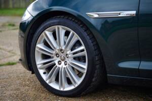 Image 13/50 of Jaguar XJ 5.0 (2010)