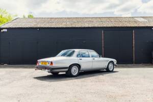 Imagen 22/50 de Jaguar XJ 6 4.2 (1982)