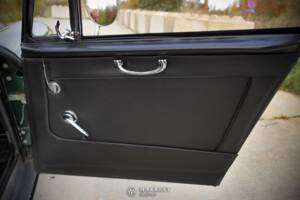 Image 53/68 of Austin-Healey 3000 Mk III (BJ8) (1966)