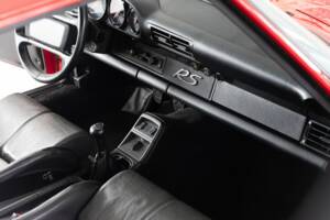 Immagine 25/34 di Porsche 911 Carrera RS (1992)