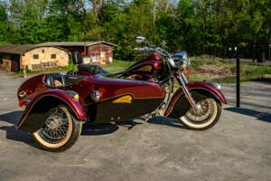Image 2/8 of Indian Chief Roadmaster (2002)