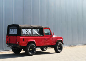 Image 1/38 of Land Rover 110 (1989)