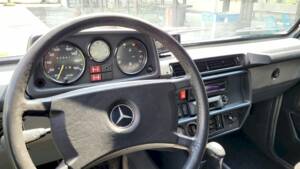 Imagen 26/56 de Mercedes-Benz 200 GE (kurz) (1990)