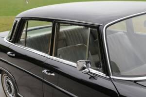 Afbeelding 30/50 van Mercedes-Benz 230 S (1967)