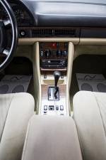 Immagine 17/29 di Mercedes-Benz 420 SE (1989)