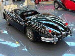 Image 3/8 de Jaguar XK 140 SE OTS (1956)