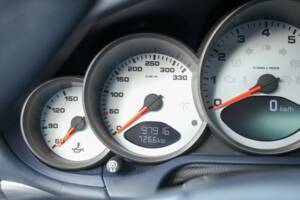 Image 28/50 of Porsche 911 Carrera S (2004)