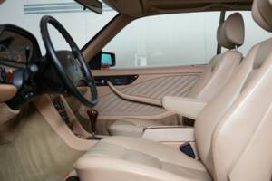 Image 15/41 of Mercedes-Benz 560 SEC (1990)