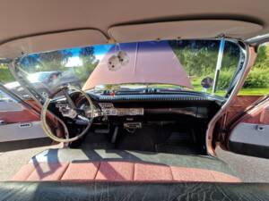 Afbeelding 68/84 van Chrysler New Yorker 2-Door Hardtop (1961)
