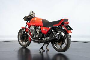 Image 8/49 de Moto Guzzi 850 LeMans (1981)
