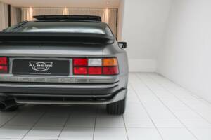 Bild 17/19 von Porsche 944 Turbo (1988)