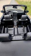 Immagine 26/53 di BMW 320i (1989)